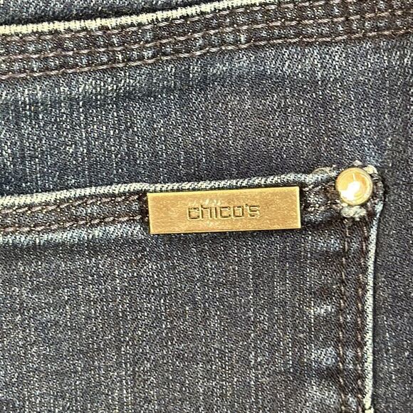Chico's Jeans Size 0.5 (6) So-Slimming Stretch Denim Mid Rise - Picture 12 of 14